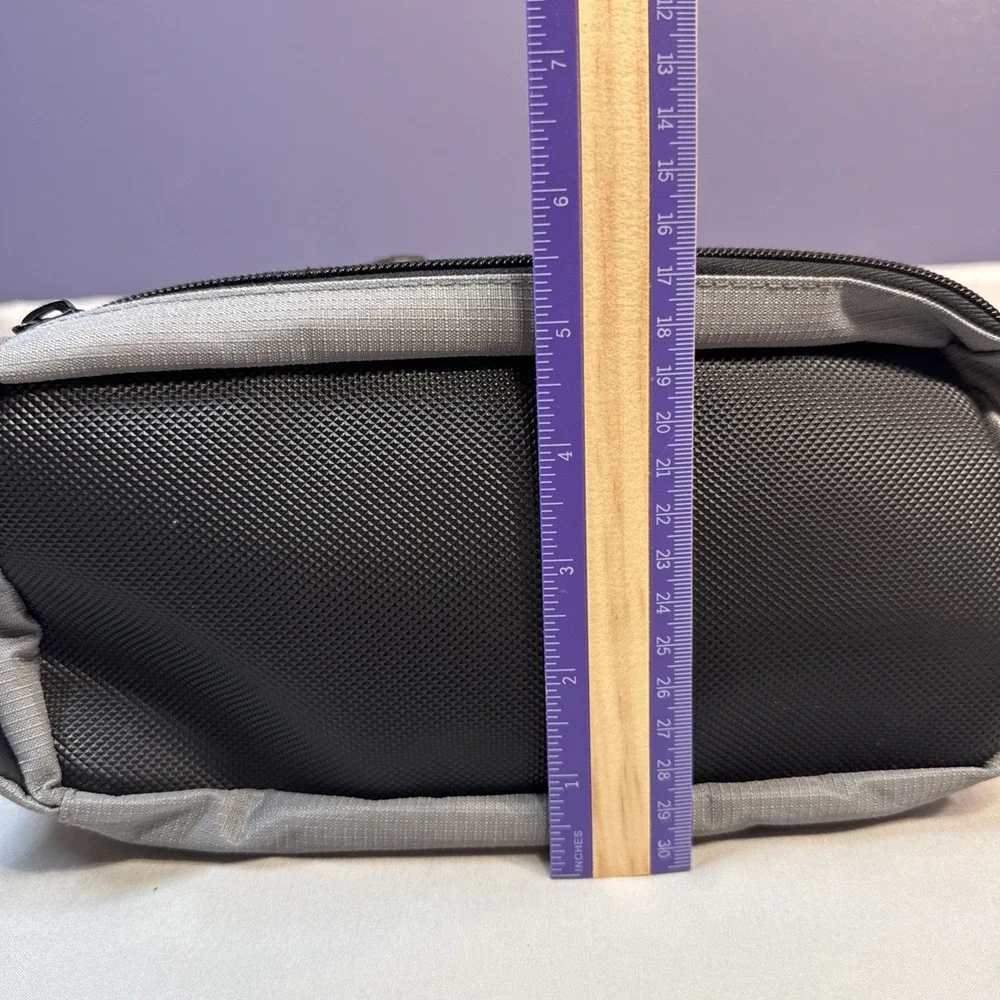 totes. Hanging Travel Toiletry Bag Organizer Black Gray Dopp Kit Cosmetics Case